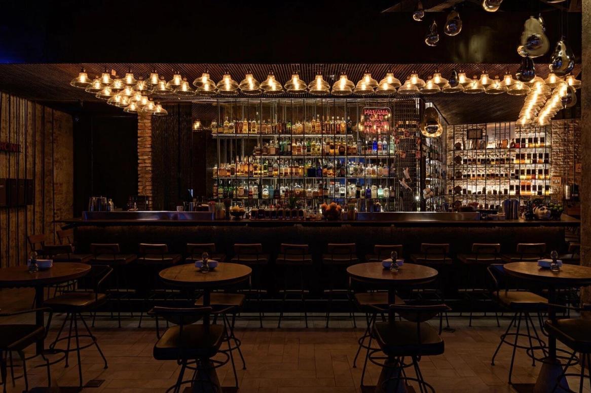 古法式舊建築改造複古酒吧裝修效果圖