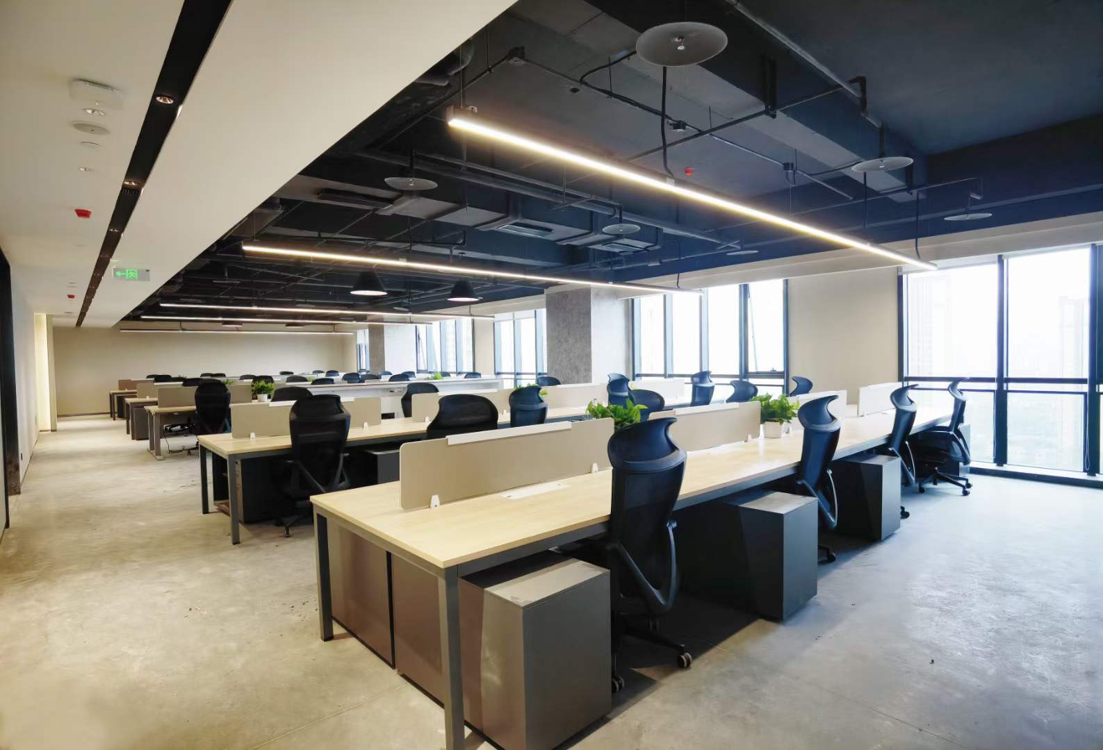 辦公室洽談室室內裝修.jpg